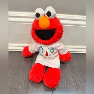 NWOT Sesame Street 12” in Red Elmo Doctor Plush Toy Stuffed Animal Toddler Baby